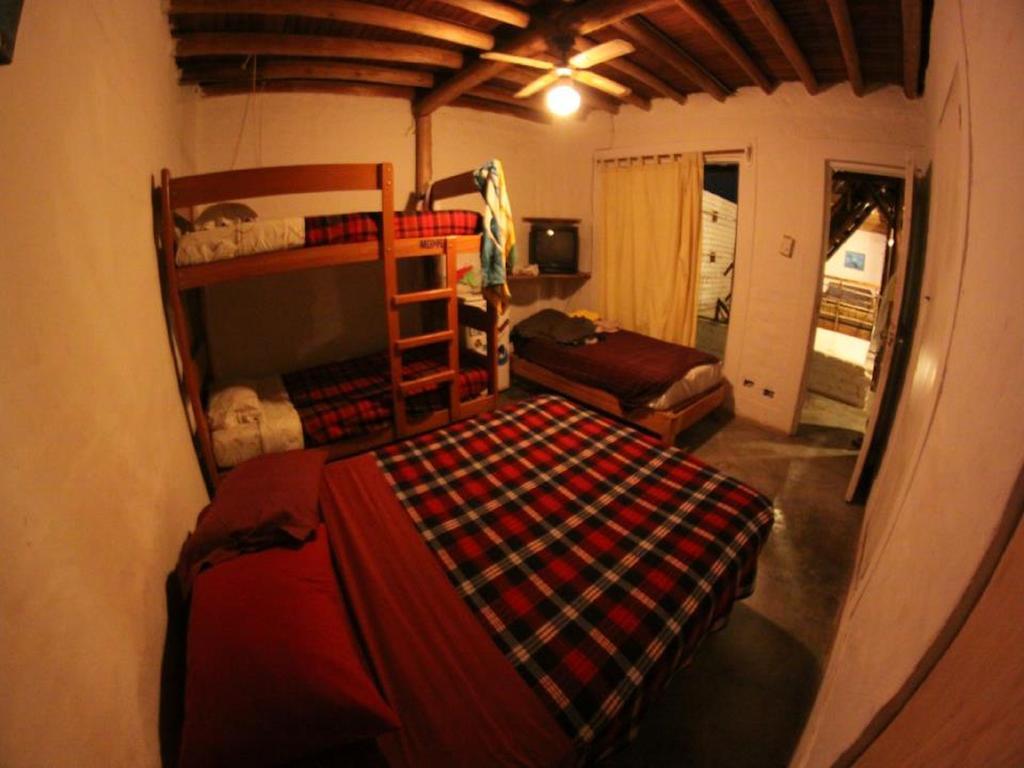 Hostel Tio Richi Surfcamp Punta Hermosa Zimmer foto