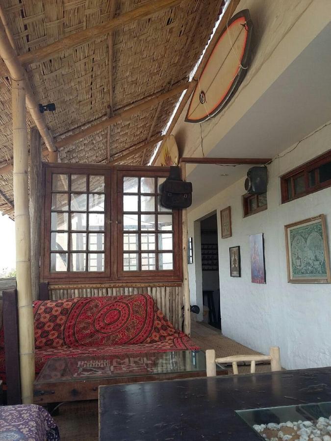 Hostel Tio Richi Surfcamp Punta Hermosa Exterior foto