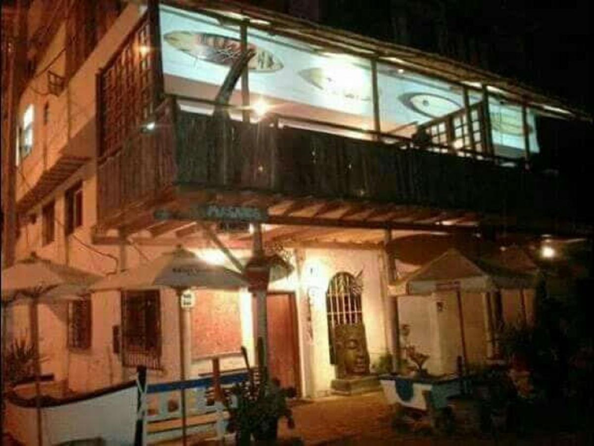 Hostel Tio Richi Surfcamp Punta Hermosa Exterior foto